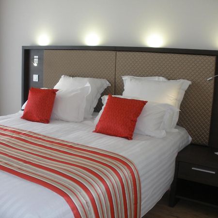 לה-גרו-דו-רואה Hotel Restaurant Splendid Camargue מראה חיצוני תמונה