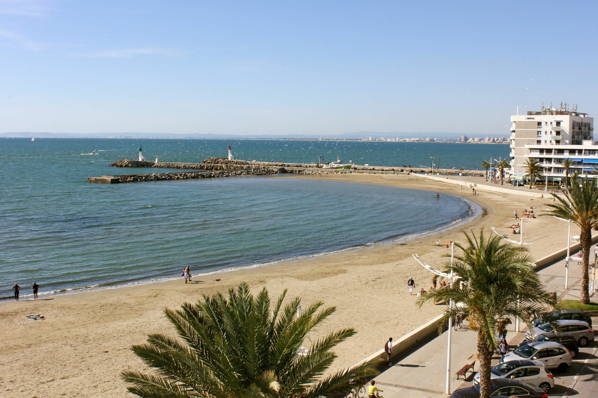 לה-גרו-דו-רואה Hotel Restaurant Splendid Camargue מראה חיצוני תמונה